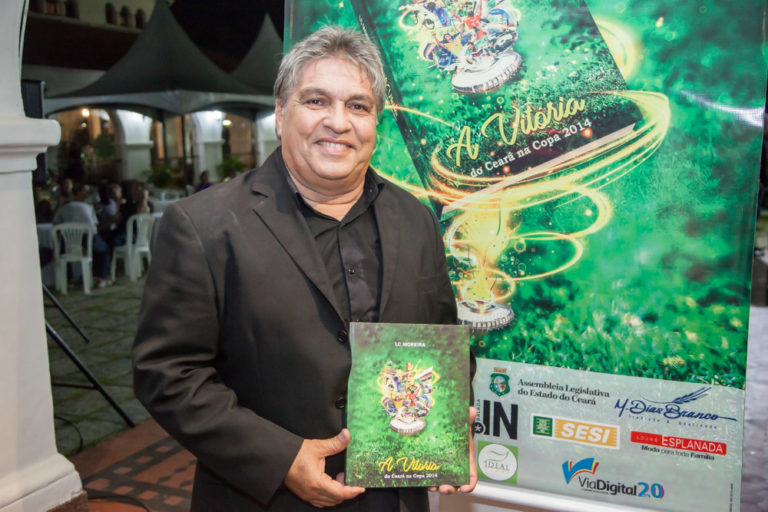 LC Moreira realiza lançamento de seu livro no Ideal Clube