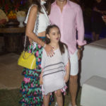 Marcela, Victoria e Rodrigo Carvalho