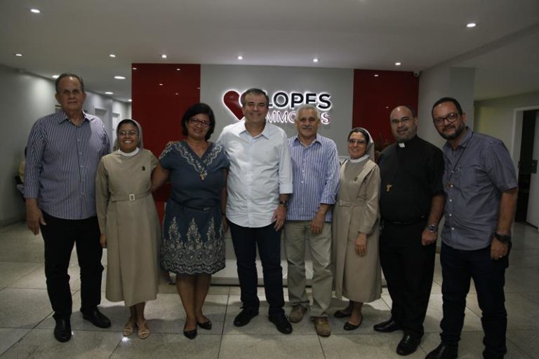 Paulo Fiuza, Irmã Diara, Edionei Santos, Ricardo Bezerra, Emanuel Capistrano, Irma Sonia, Padre Almeida E Elson Santos (3)