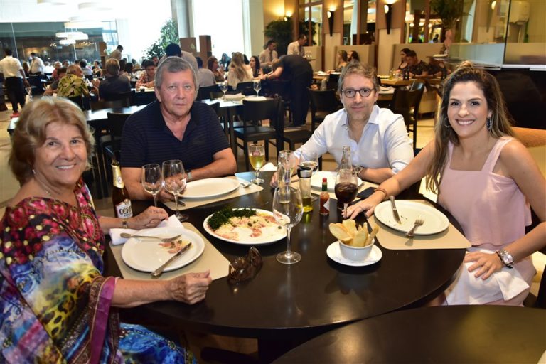 Ana Lúcia Mota E Antonio Nelson Montenegro, Francisco Marinho E Mariana Mota