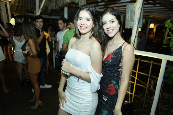 Livia Chaves E Sara Teixeira (2)