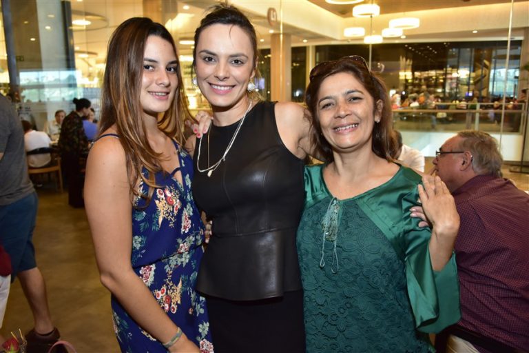 Moana Girão, Aline Proença E Alice Girão