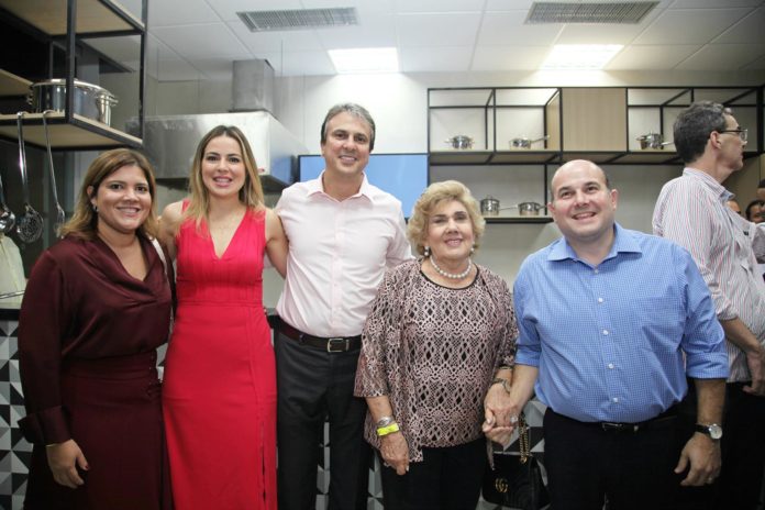 Gisela Dias Branco, Onelia Santana, Camilo Santana, Consuelo Dias Branco E Roberto Claudio