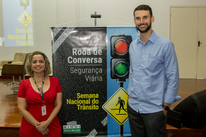 Denise Xavier E Dimas Barreira (1)