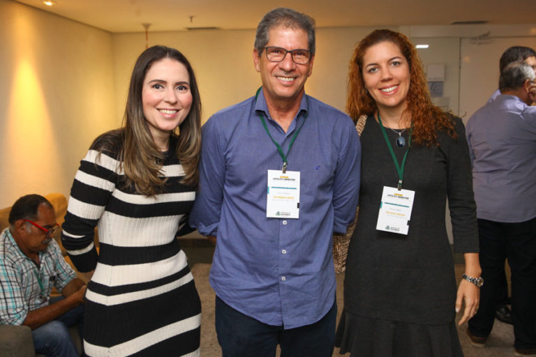 Agueda Muniz, Severino Neto E Ticiana Rolim (capa ) (2)