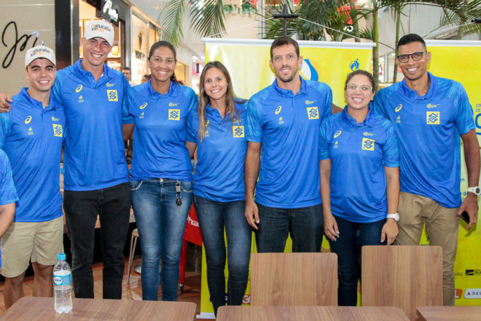 Guto, Saymon Barbosa, Ana Patrícia, Carol Horta, Oscar Guimarães, Rebeca Silva E Luciano _