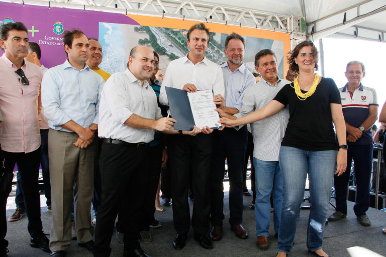 Prefeito Roberto Cláudio E Governador Camilo Santana Assinam Ordem De Serviço Do Novo Aterro Da Av. Beira Mar (11)