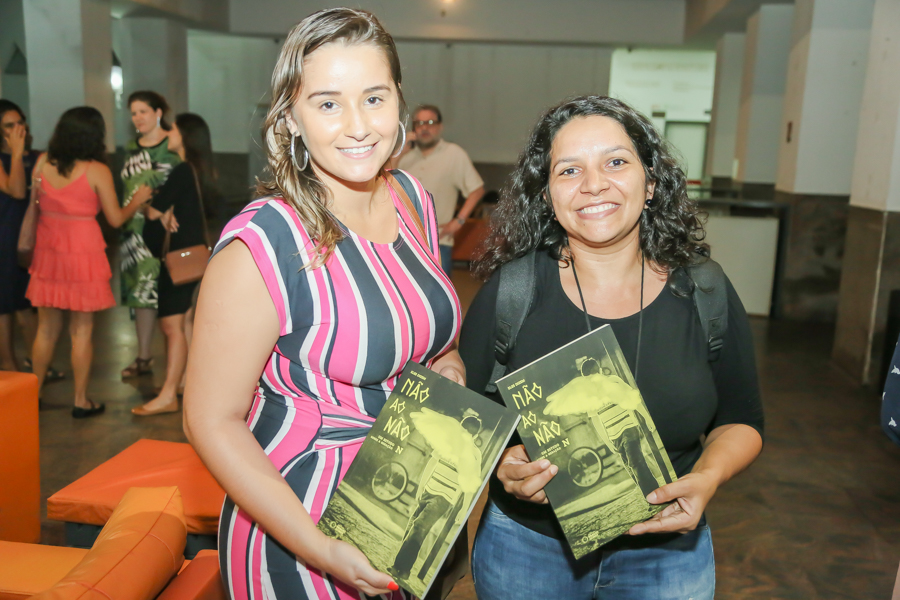 Cintia De Paula E Michele Pires