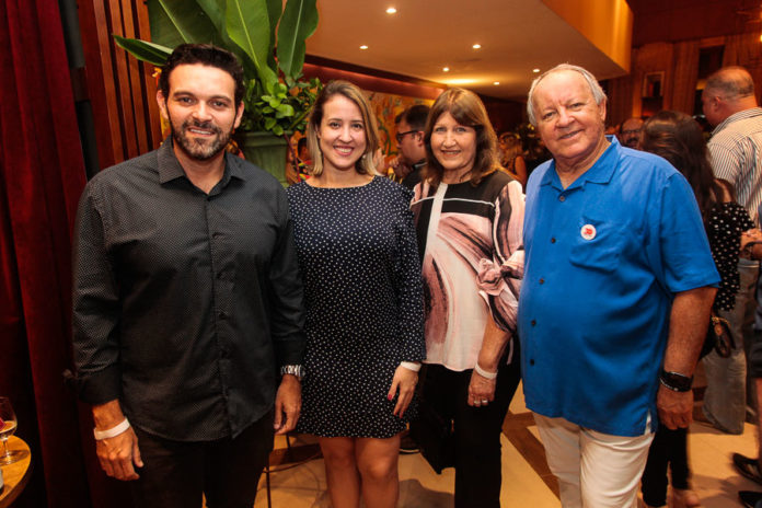 Clóvis Holanda, Izakeline Ribeiro, Vania E Crica Bezerra De Menezes 18