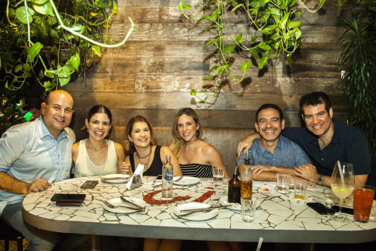 Roberto Claudio, Carol Bezerra, Fabiele Pessoa, Marta Freire, Leonardo Pessoa E Felipe Cunha (1)