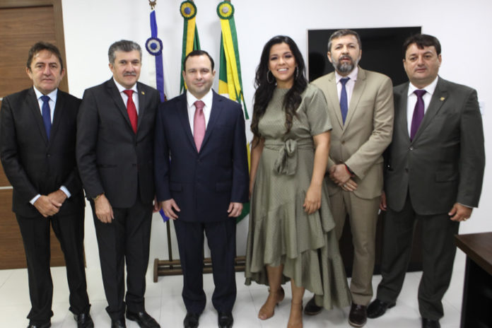 Adail Jr, Antonio Henrique, Igor Barroso, Patricia Costa, Elcio Batista E Benigno Jr