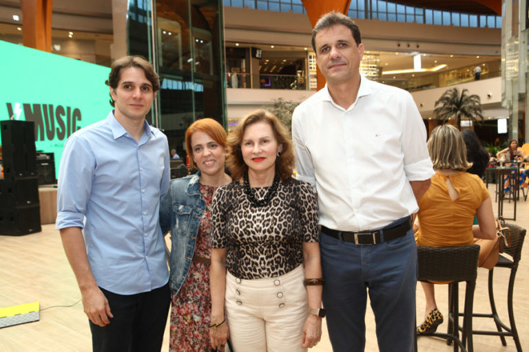 Beijamin Oliveira, Raquel Mendonça, Renata Jereissati E Wellington Oliveira (1)