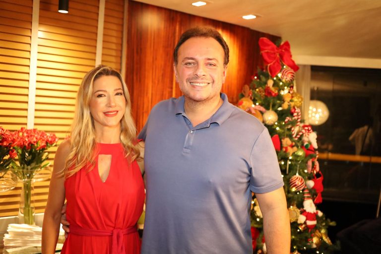 Adriano Nogueira e Carmen Rangel abrem as portas para celebração de Natal