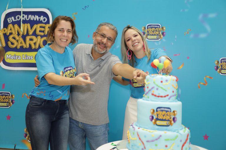 VW Meira Lins comemora 1º aniversário com bloquinho de carnaval