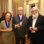 Beatriz E Lucio Alcantara Com Maestro Poty