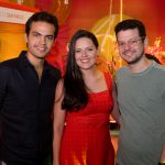 Lucas E Marina Avelino, Luis Estêves