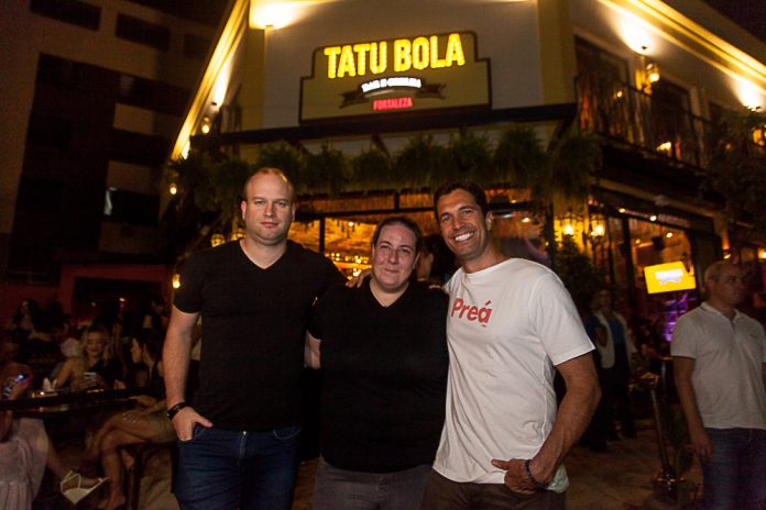 Alessandro Ávila, Clara Frank E Flávio Sarahyba