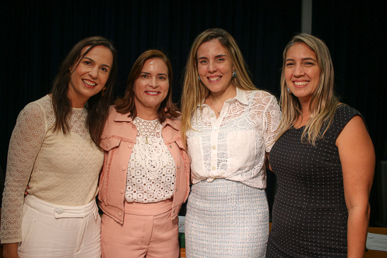 Alece Concede Título De Cidadã Cearense A Luiza Helena Trajano E Anette De Castro (14)