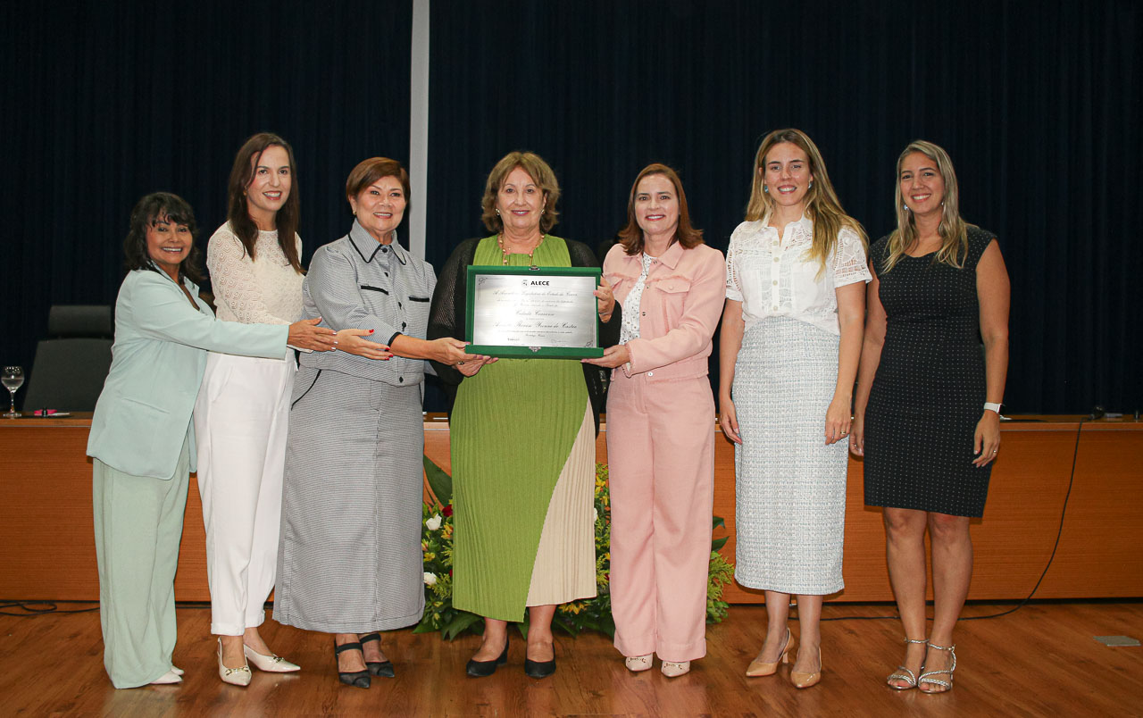 Alece Concede Título De Cidadã Cearense A Luiza Helena Trajano E Anette De Castro (2)