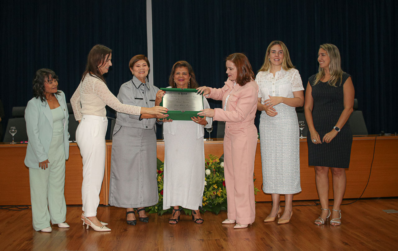 Alece Concede Título De Cidadã Cearense A Luiza Helena Trajano E Anette De Castro (3)